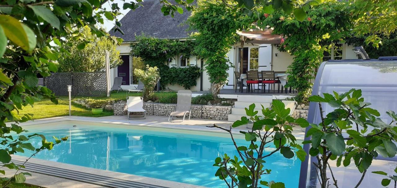 Au Coeur Du Bien-Etre, Gite Avec Piscine Chauffee Et Couverte, Spa, Sauna, Massages Monteaux Exterior photo